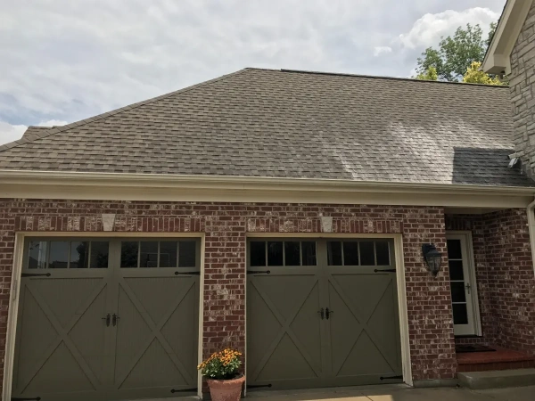 roof-cleaning-service-in-la-grange